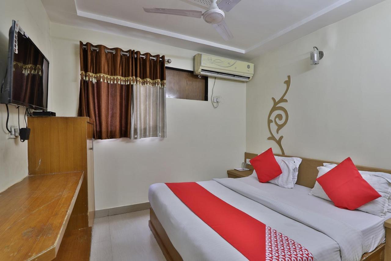 Oyo 1966 Hotel Campus Ahmedabad Eksteriør billede