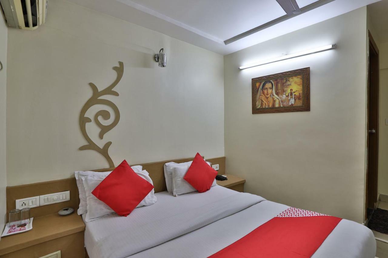 Oyo 1966 Hotel Campus Ahmedabad Eksteriør billede